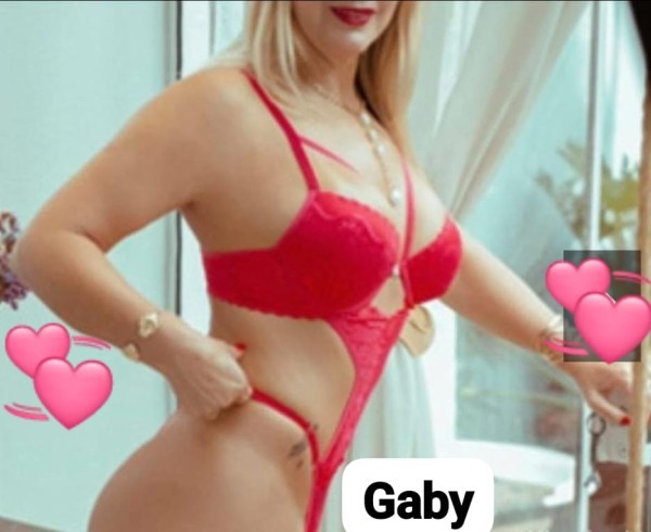 Gaby brasileña en Elche puro vicio