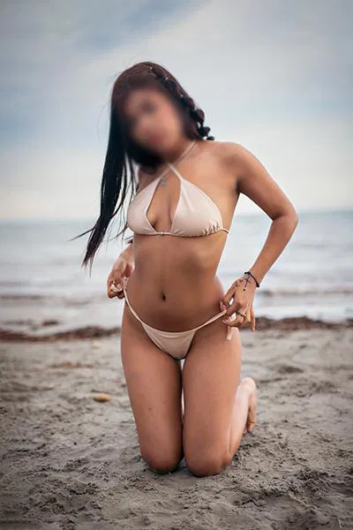 Nicki jovencita colombiana en Alicante