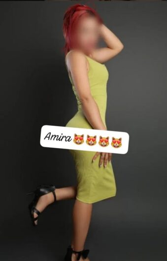Amira una mujer hermosa en Elche