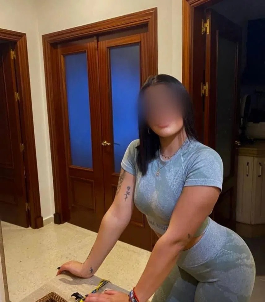 Emma experta acompañante en Alcoy