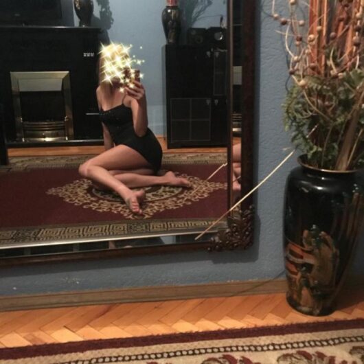 NASTYA rusa delgada y jovencita en Denia