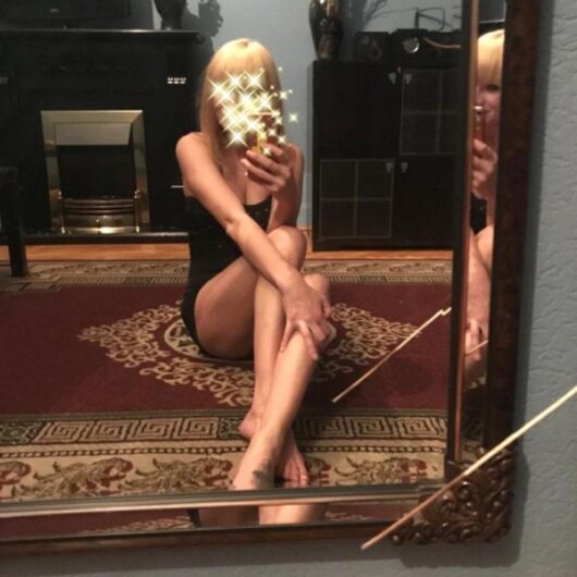 NASTYA rusa delgada y jovencita en Denia