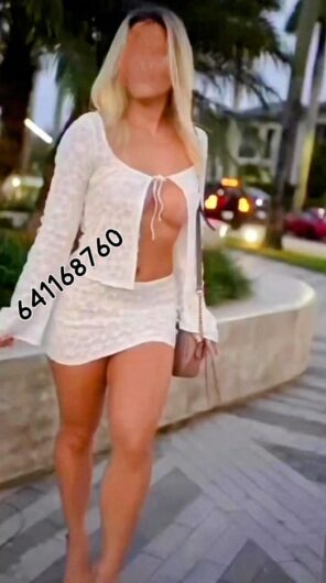 Cristina trato exquisito en Villena