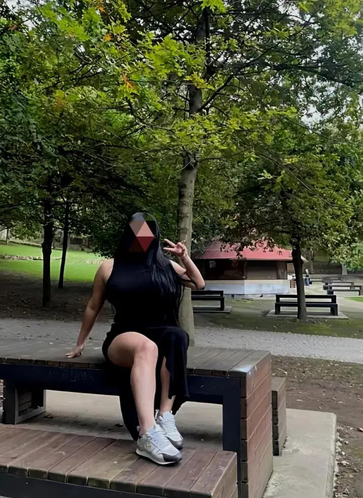 Vanesa en Elche complaciente y guapa