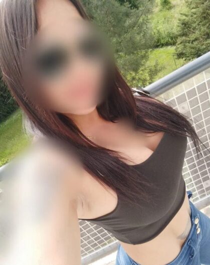 Chica dulce recién llegada a Elche