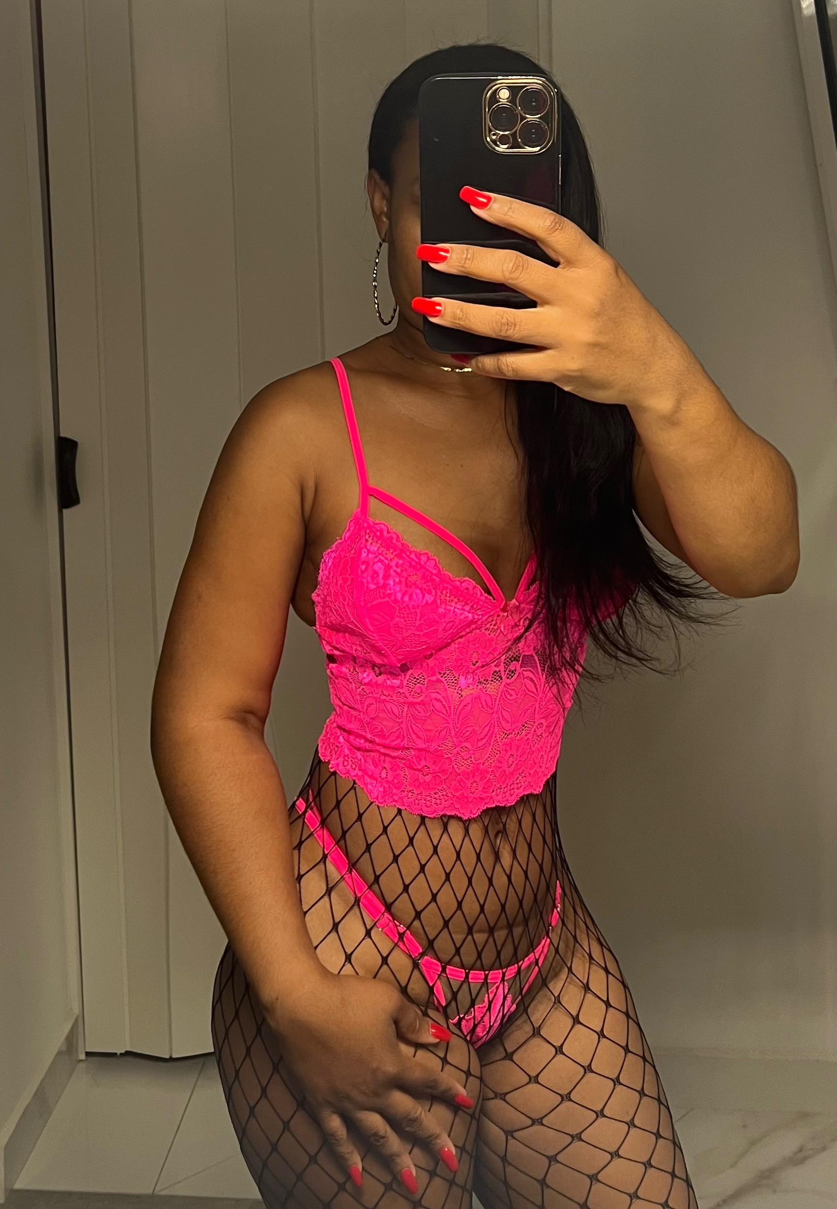 NOVEDAD EN ALICANTE CENTRO UN BOMBOM DE CHOCOLATE MORENAZA GUAPISIMA