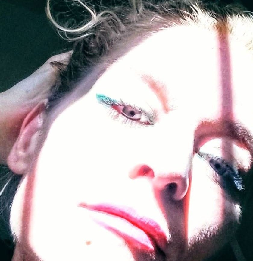 NOVEDAD ESPAÑOLA MUY SENSUAL GUAPA